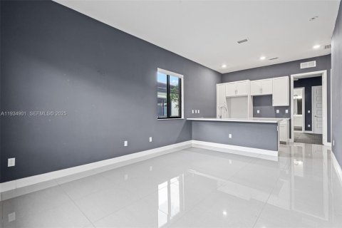 Casa en venta en Parkland, Florida, 4 dormitorios, 397.06 m2 № 1993057 - foto 30