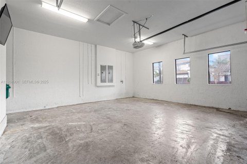 Casa en venta en Parkland, Florida, 4 dormitorios, 397.06 m2 № 1993057 - foto 28