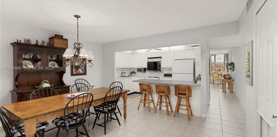 Condo à Aventura, Floride, 2 chambres  № 2043167