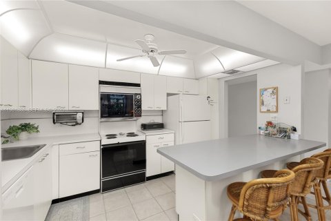 Copropriété à vendre à Aventura, Floride: 2 chambres, 120.12 m2 № 2043167 - photo 7