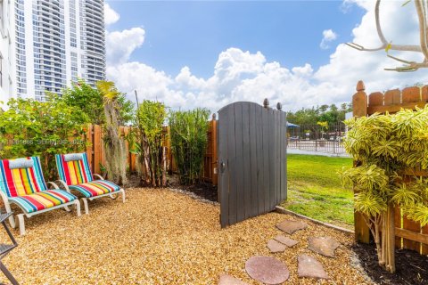 Copropriété à vendre à Aventura, Floride: 2 chambres, 120.12 m2 № 2043167 - photo 27