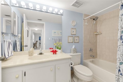 Copropriété à vendre à Aventura, Floride: 2 chambres, 120.12 m2 № 2043167 - photo 15