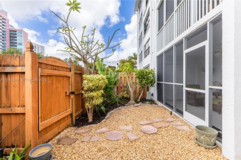 Copropriété à vendre à Aventura, Floride: 2 chambres, 120.12 m2 № 2043167 - photo 28