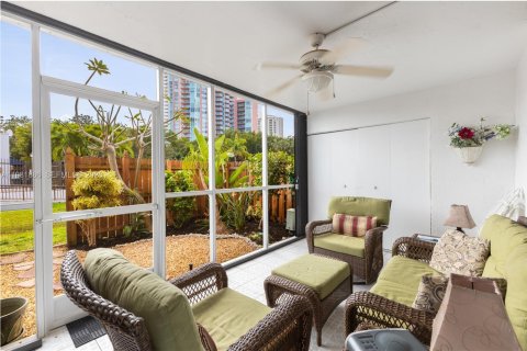 Copropriété à vendre à Aventura, Floride: 2 chambres, 120.12 m2 № 2043167 - photo 26