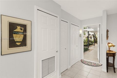 Copropriété à vendre à Aventura, Floride: 2 chambres, 120.12 m2 № 2043167 - photo 3