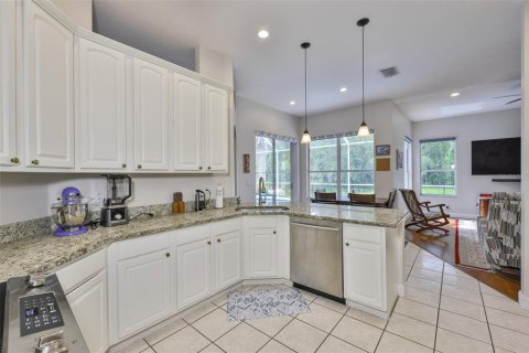 Casa en venta en Tampa, Florida, 4 dormitorios, 207.73 m2 № 1845124 - foto 22