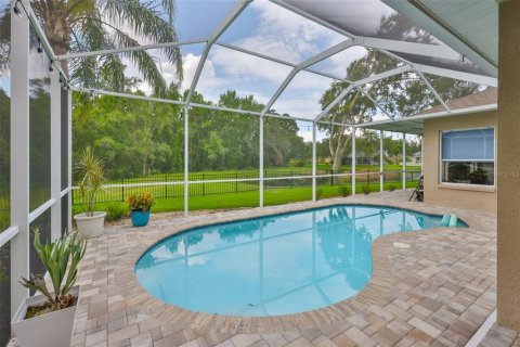 Casa en venta en Tampa, Florida, 4 dormitorios, 207.73 m2 № 1845124 - foto 3