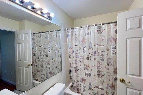 Casa en alquiler en Kissimmee, Florida, 4 dormitorios, 166.39 m2 № 1910320 - foto 20