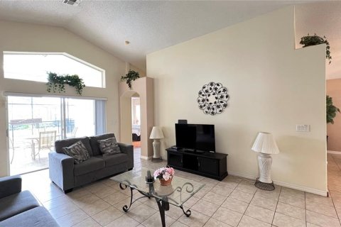 Casa en alquiler en Kissimmee, Florida, 4 dormitorios, 166.39 m2 № 1910320 - foto 17