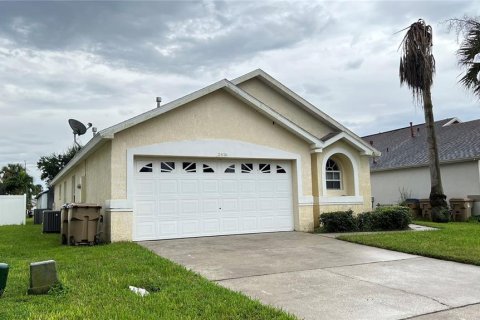 Casa en alquiler en Kissimmee, Florida, 4 dormitorios, 166.39 m2 № 1910320 - foto 2