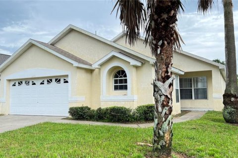 Casa en alquiler en Kissimmee, Florida, 4 dormitorios, 166.39 m2 № 1910320 - foto 3