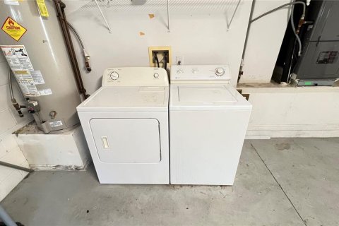 Casa en alquiler en Kissimmee, Florida, 4 dormitorios, 166.39 m2 № 1910320 - foto 10