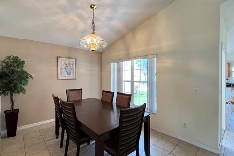 Casa en alquiler en Kissimmee, Florida, 4 dormitorios, 166.39 m2 № 1910320 - foto 13