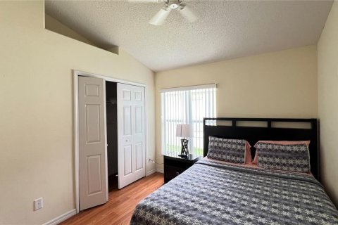 Casa en alquiler en Kissimmee, Florida, 4 dormitorios, 166.39 m2 № 1910320 - foto 18
