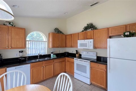 Casa en alquiler en Kissimmee, Florida, 4 dormitorios, 166.39 m2 № 1910320 - foto 6