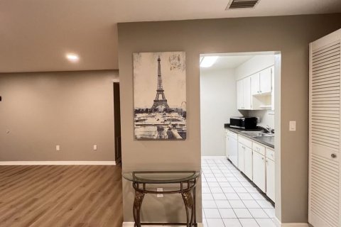 Copropriété à louer à Tampa, Floride: 2 chambres, 92.9 m2 № 2107342 - photo 3