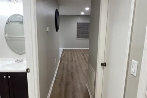 Copropriété à louer à Tampa, Floride: 2 chambres, 92.9 m2 № 2107342 - photo 4