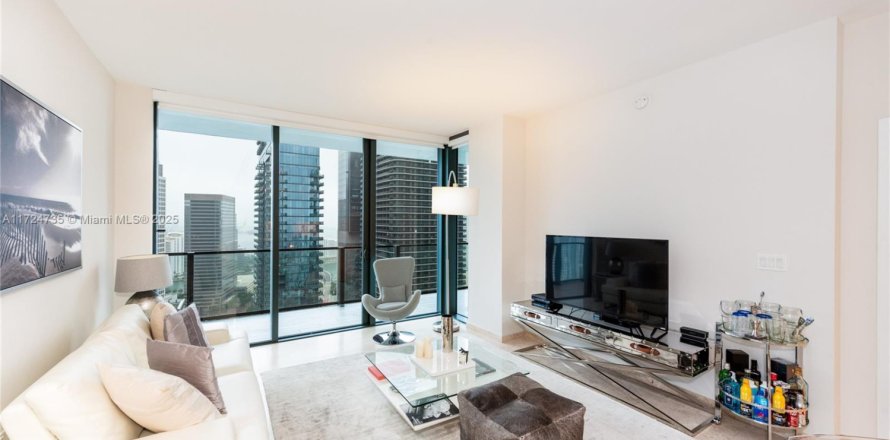 Condo in Miami, Florida, 2 bedrooms № 1867209