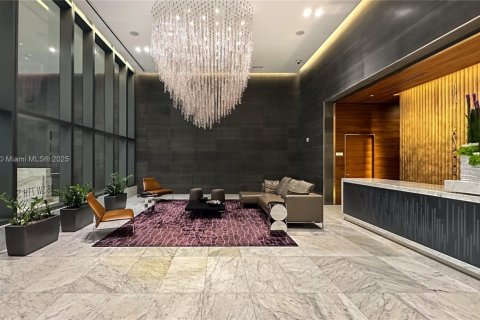 Condo in Miami, Florida, 2 bedrooms  № 1867209 - photo 23