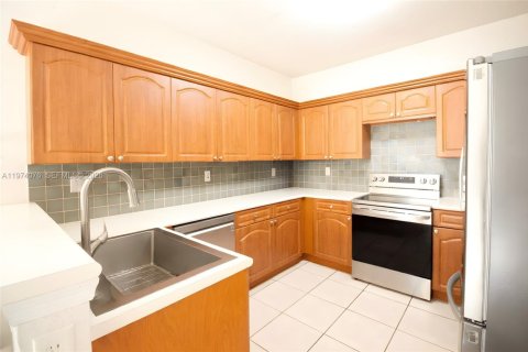 Copropriété à vendre à Miramar, Floride: 3 chambres, 134.24 m2 № 2036371 - photo 2