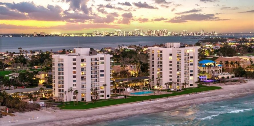 Condo in Longboat Key, Florida, 2 bedrooms  № 1619505