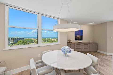 Condo in Longboat Key, Florida, 2 bedrooms  № 1619505 - photo 13