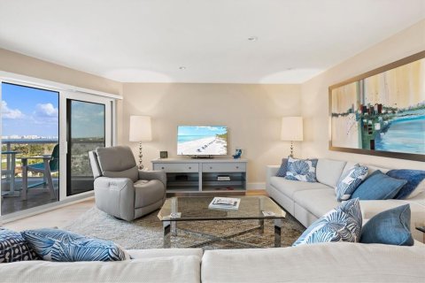 Condo in Longboat Key, Florida, 2 bedrooms  № 1619505 - photo 3