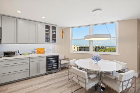 Condo in Longboat Key, Florida, 2 bedrooms  № 1619505 - photo 15