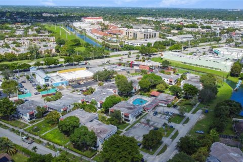 Condominio en venta en Palmetto Bay, Florida, 1 dormitorio, 52.03 m2 № 1942369 - foto 16