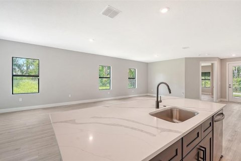 Villa ou maison à vendre à North Port, Floride: 4 chambres, 185.62 m2 № 2291042 - photo 20