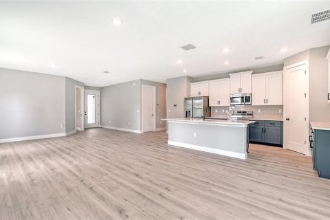 Villa ou maison à vendre à North Port, Floride: 4 chambres, 185.62 m2 № 2291042 - photo 13