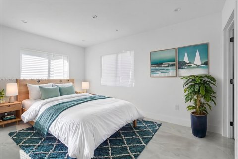 House in Miami, Florida 3 bedrooms, 139.35 sq.m. № 1947834 - photo 21