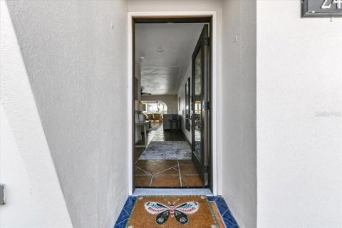 Casa en venta en Redington Shores, Florida, 2 dormitorios, 156.08 m2 № 1771663 - foto 13