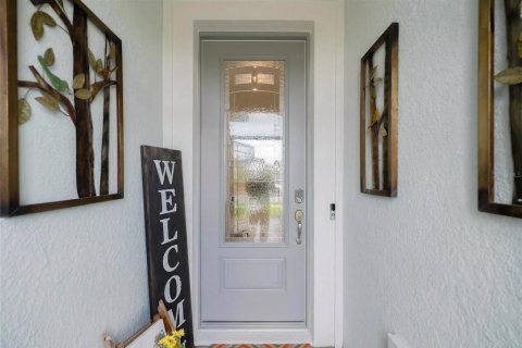 House in Ocala, Florida 3 bedrooms, 157.47 sq.m. № 2213437 - photo 2