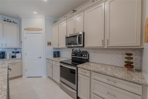 House in Ocala, Florida 3 bedrooms, 157.47 sq.m. № 2213437 - photo 17