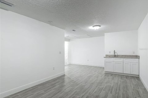 Immobilier commercial à vendre à Daytona Beach, Floride: 181.07 m2 № 1632360 - photo 14