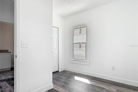 Immobilier commercial à vendre à Daytona Beach, Floride: 181.07 m2 № 1632360 - photo 11