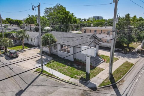 Immobilier commercial à vendre à Daytona Beach, Floride: 181.07 m2 № 1632360 - photo 3