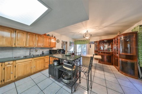 House in Tampa, Florida 3 bedrooms, 231.51 sq.m. № 1716878 - photo 17
