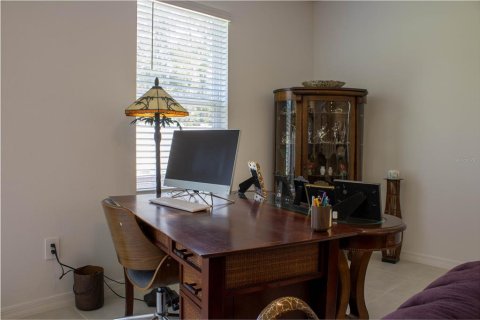 House in Lakeland, Florida 5 bedrooms, 269.04 sq.m. № 1827842 - photo 15