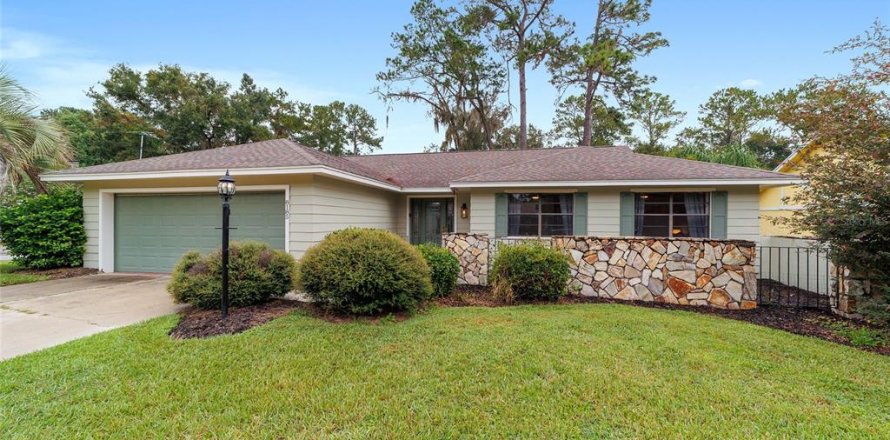 Villa ou maison à Ocala, Floride 3 chambres, 155.24 m2 № 2120360