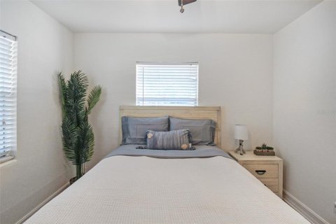 Villa ou maison à louer à Bradenton, Floride: 2 chambres, 105.07 m2 № 2298858 - photo 29