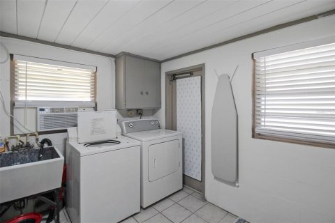Villa ou maison à louer à Bradenton, Floride: 2 chambres, 105.07 m2 № 2298858 - photo 20
