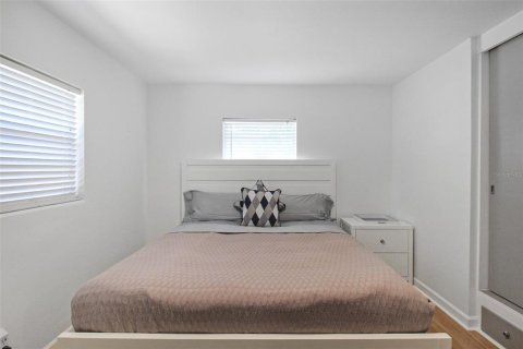 Villa ou maison à louer à Bradenton, Floride: 2 chambres, 105.07 m2 № 2298858 - photo 25