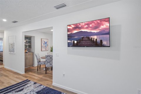 Villa ou maison à louer à Bradenton, Floride: 2 chambres, 105.07 m2 № 2298858 - photo 10