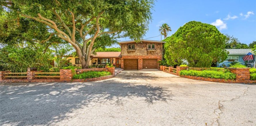Casa en Clearwater, Florida 4 dormitorios, 239.97 m2 № 2198644
