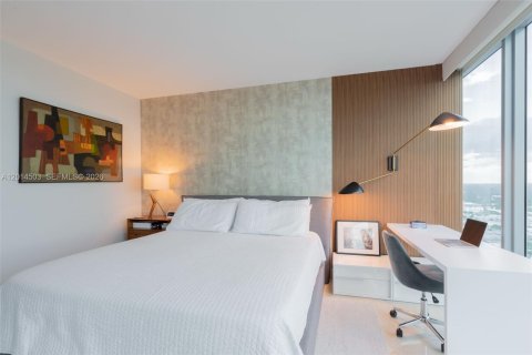 Condo in Miami, Florida, 2 bedrooms № 2076506 - photo 9