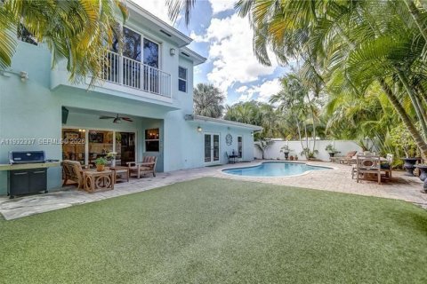 Villa ou maison à louer à Fort Lauderdale, Floride: 4 chambres, 217.11 m2 № 1990838 - photo 14