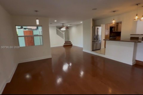 Villa ou maison à louer à Fort Lauderdale, Floride: 4 chambres, 217.11 m2 № 1990838 - photo 7