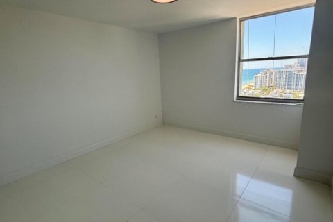 Copropriété à louer à Pompano Beach, Floride: 2 chambres, 92.9 m2 № 2171946 - photo 3